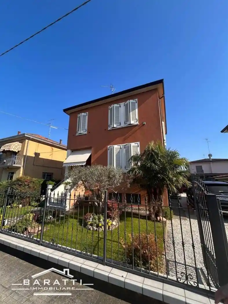Casa indipendente in vendita a Suzzara