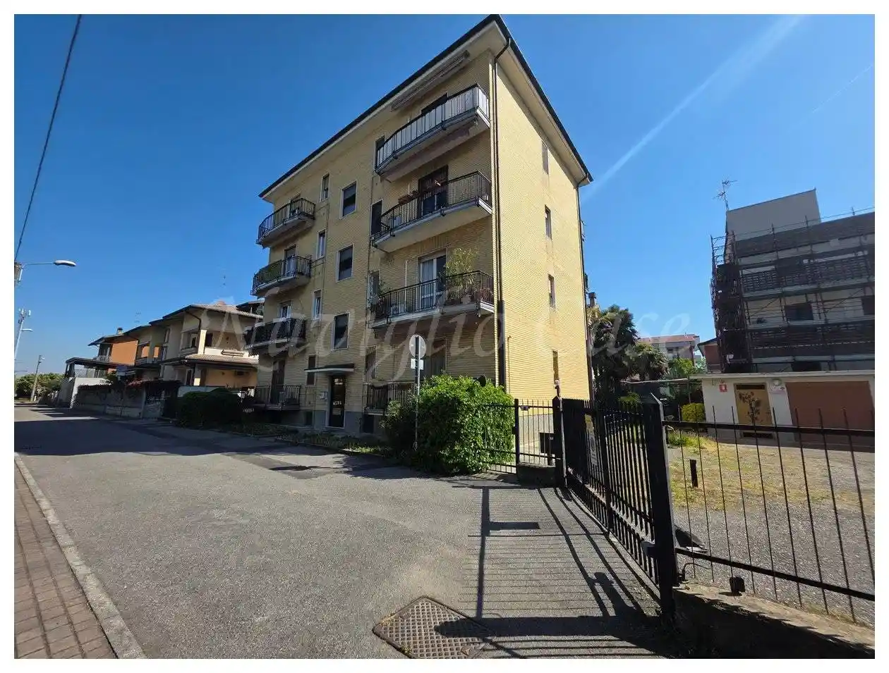 Appartamento in vendita a Pessano con Bornago