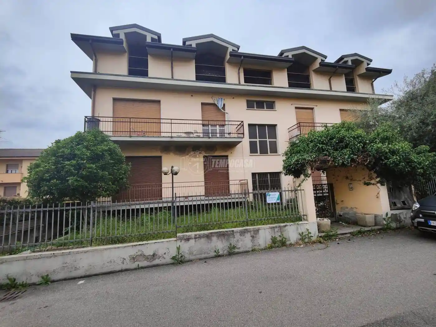 Palazzo - Edificio in vendita a Lentate sul Seveso