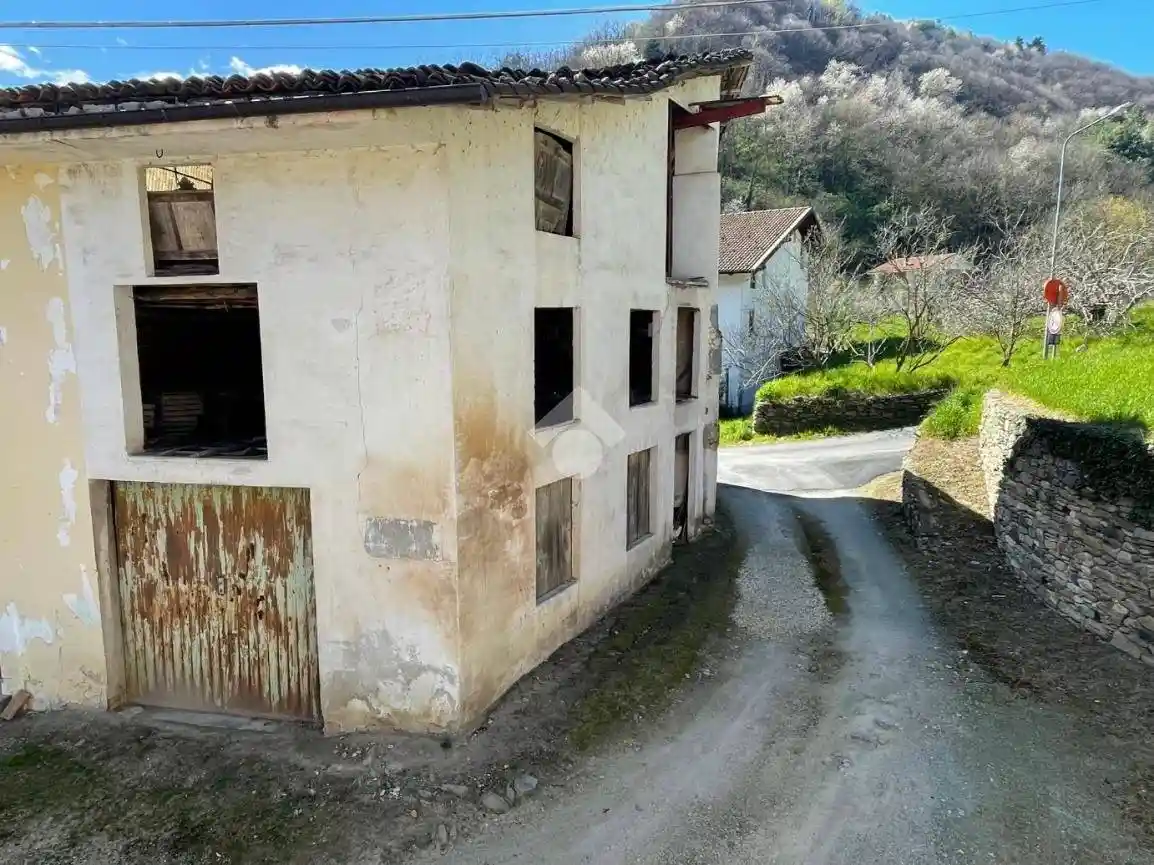 Casa indipendente in vendita a Pagno