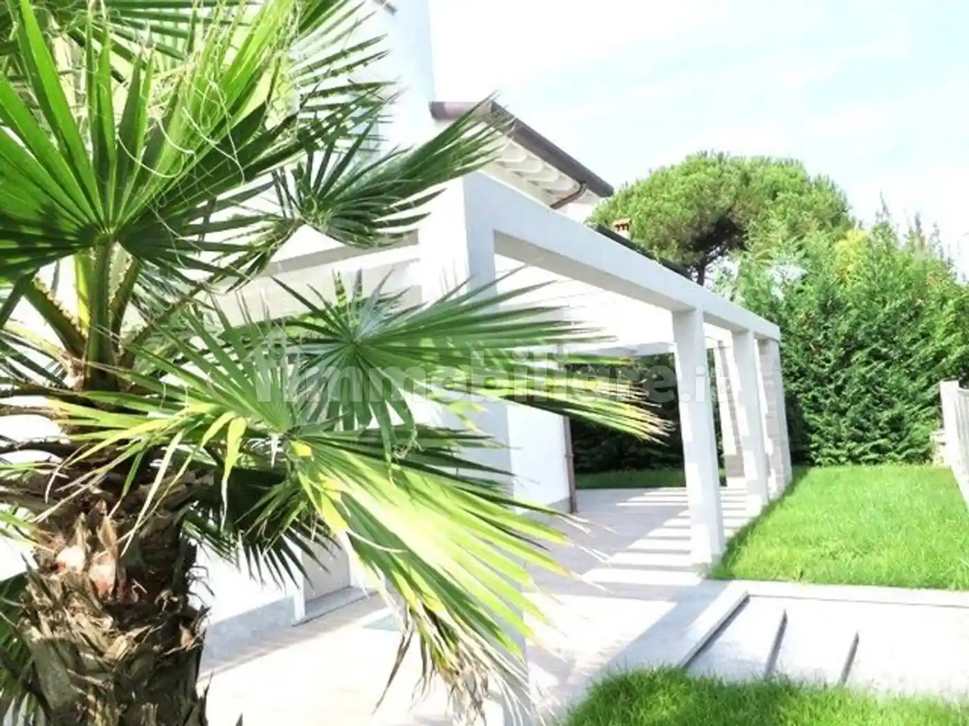 Villa in vendita a Montignoso