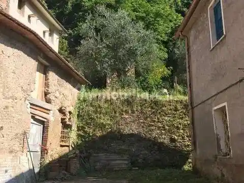 Rustico - Casale in vendita a Montignoso