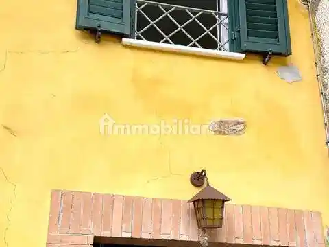 Rustico - Casale in vendita a Montignoso