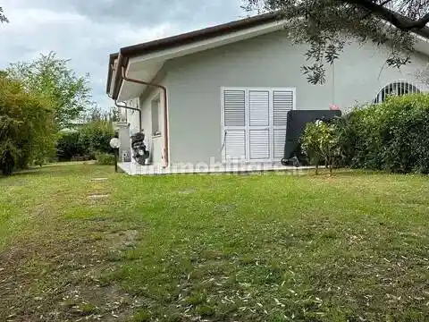 Villa in vendita a Massa