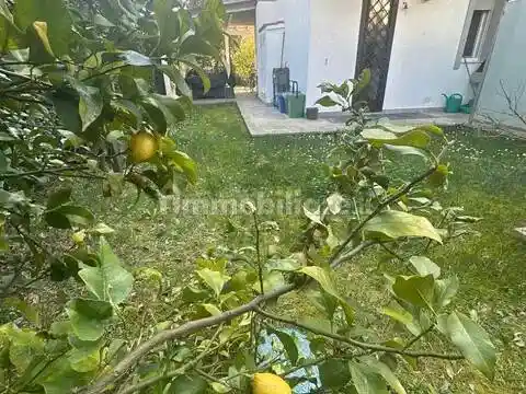 Villa in vendita a Massa