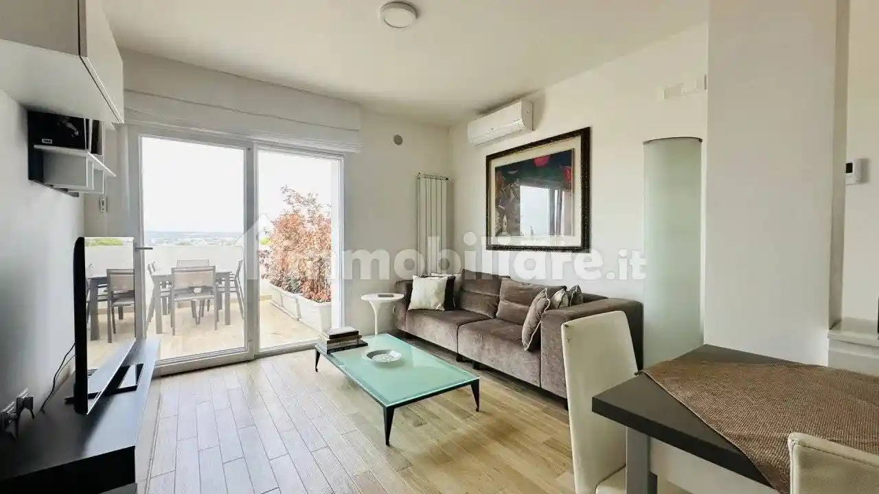 Appartamento in affitto a Taranto