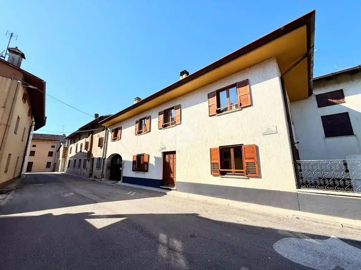 Casa indipendente in vendita a Mereto di Tomba