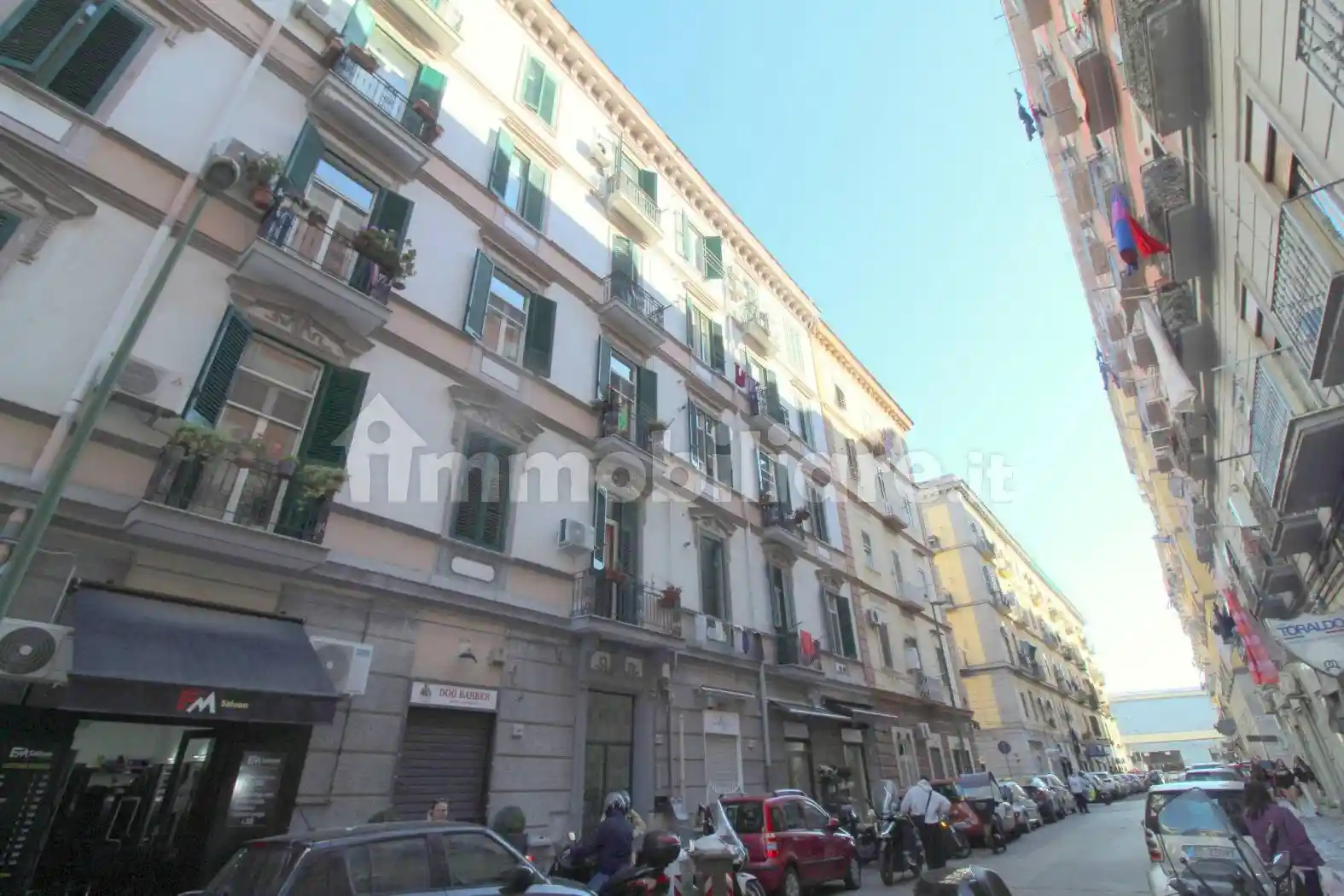 Appartamento in vendita a Napoli