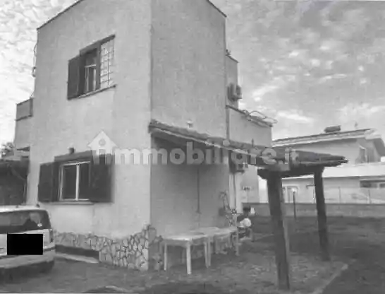 Villa in vendita a Ardea