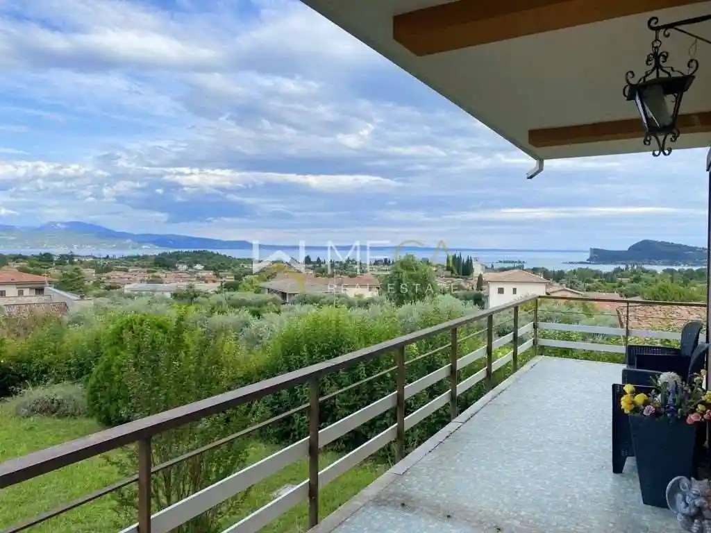 Villa in vendita a San Felice del Benaco