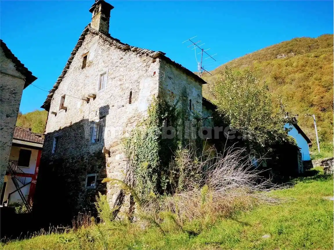 Casa indipendente in vendita a Villadossola