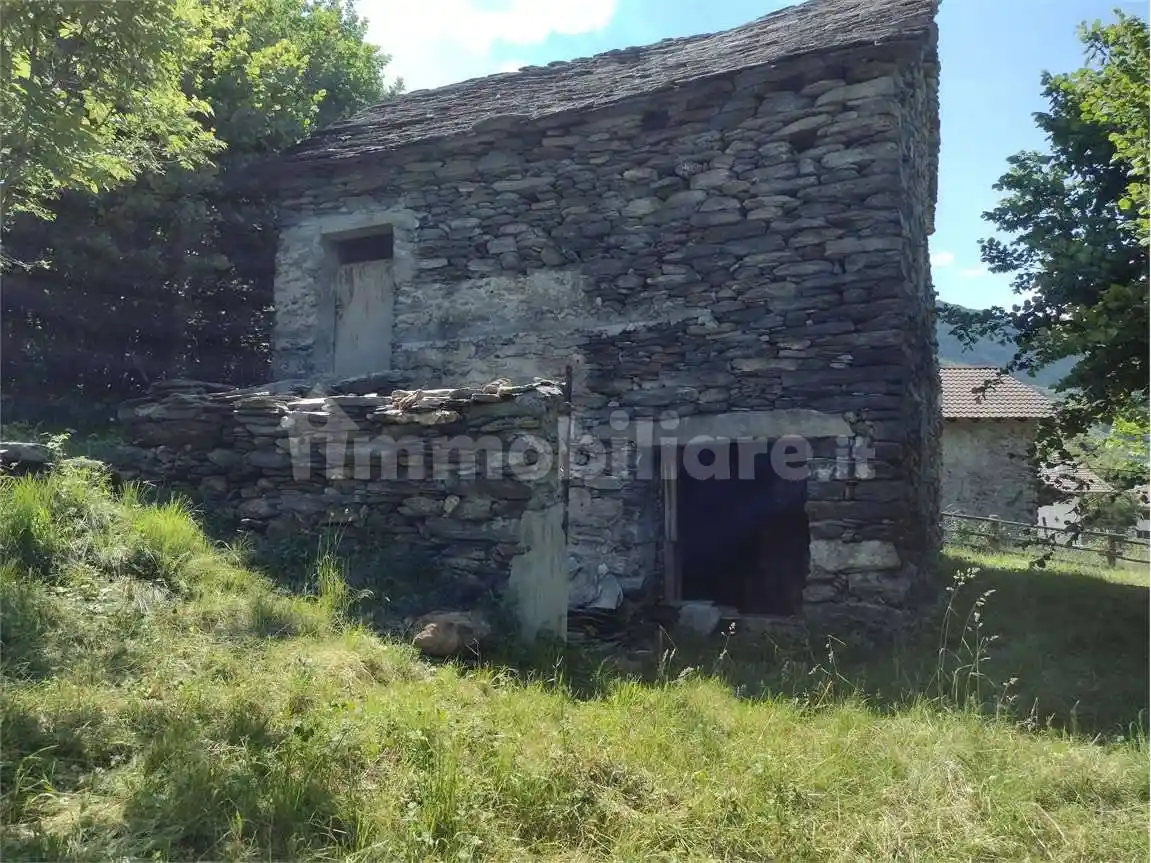 Casa indipendente in vendita a Pieve Vergonte