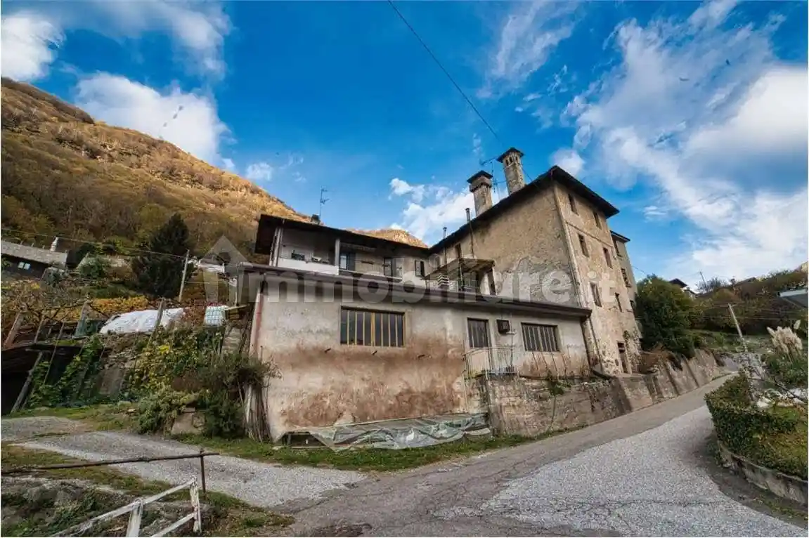 Casa indipendente in vendita a Piedimulera