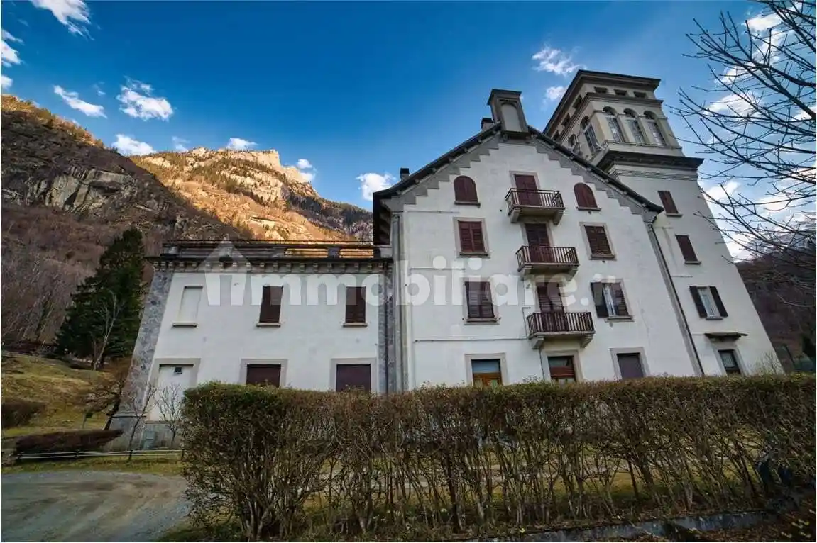 Appartamento in vendita a Premia