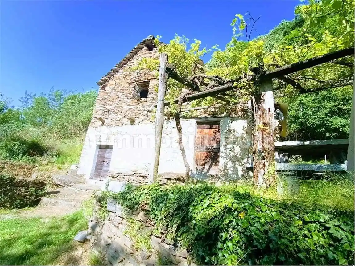 Rustico - Casale in vendita a Domodossola