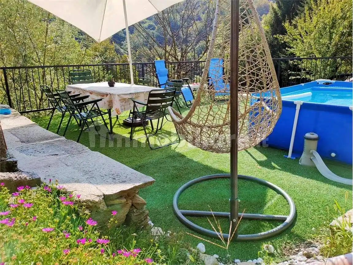 Casa indipendente in vendita a Calasca-Castiglione