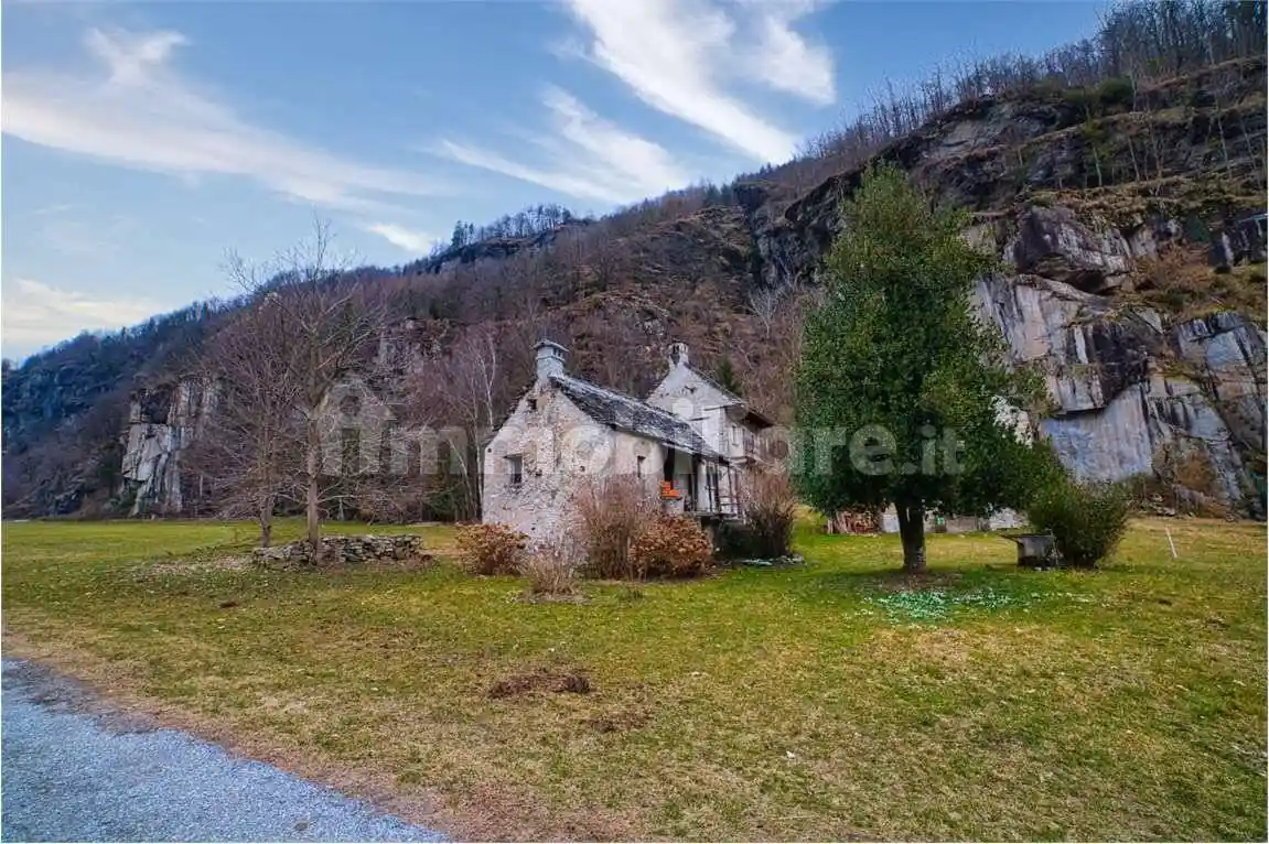 Rustico - Casale in vendita a Crodo