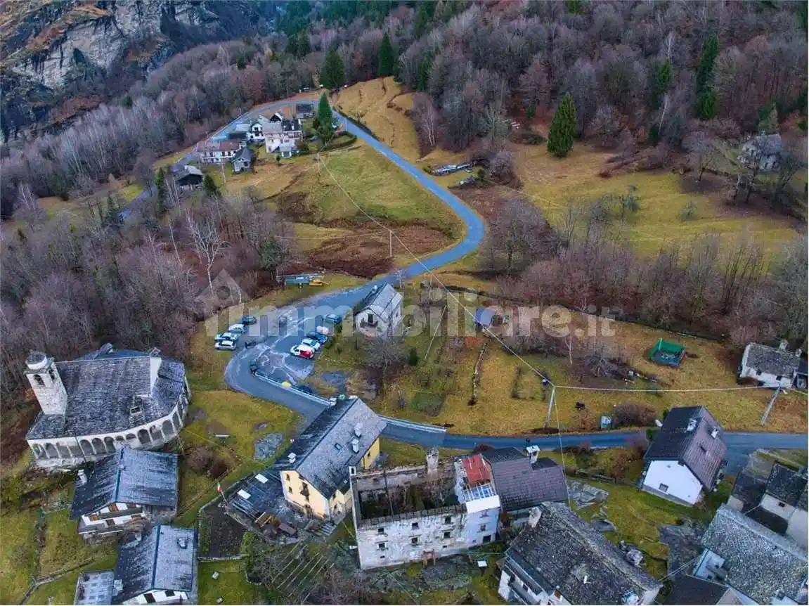 Rustico - Casale in vendita a Premia