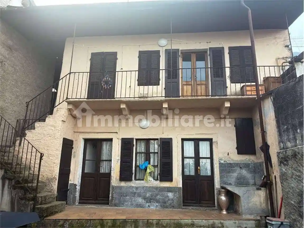 Casa indipendente in vendita a Casale Corte Cerro