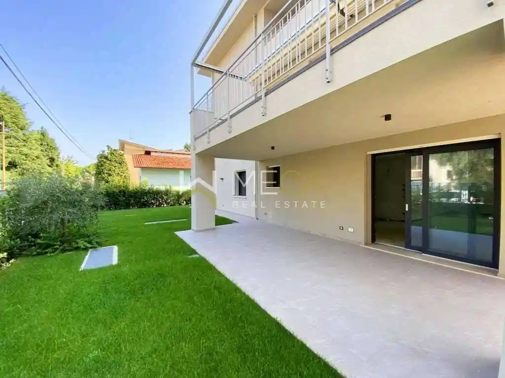 Appartamento in vendita a Desenzano del Garda