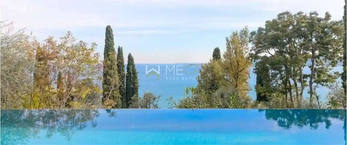 Villa in vendita a Padenghe sul Garda
