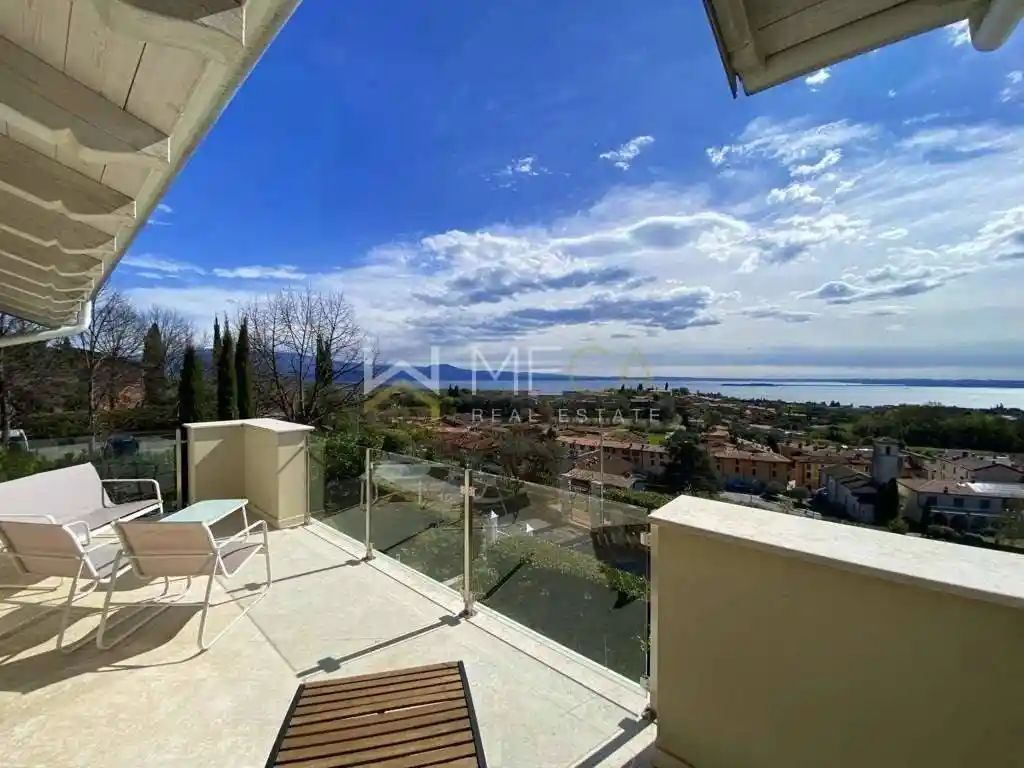 Villa in vendita a Soiano del Lago