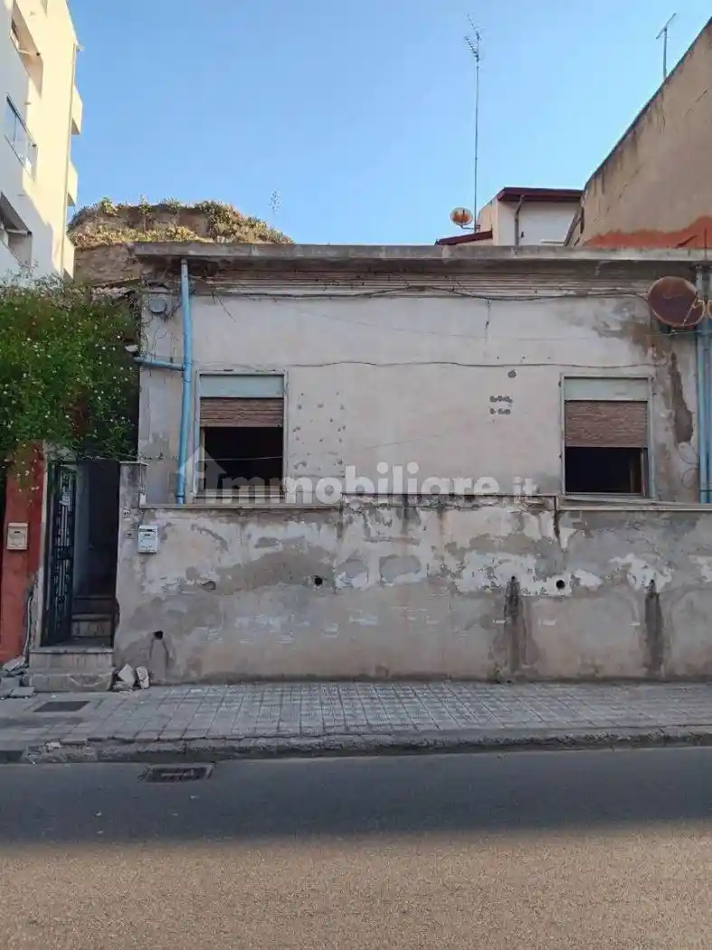 Casa indipendente in vendita a Reggio Calabria