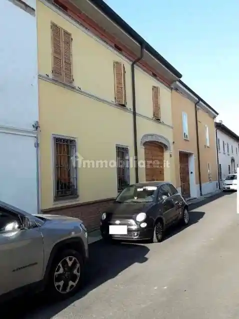 Casa indipendente in vendita a Bozzolo