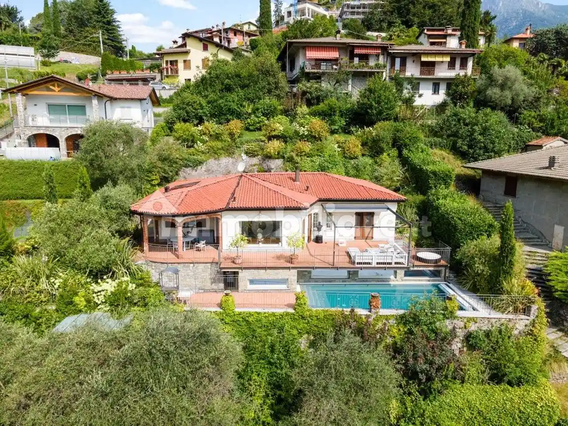 Villa in vendita a Menaggio