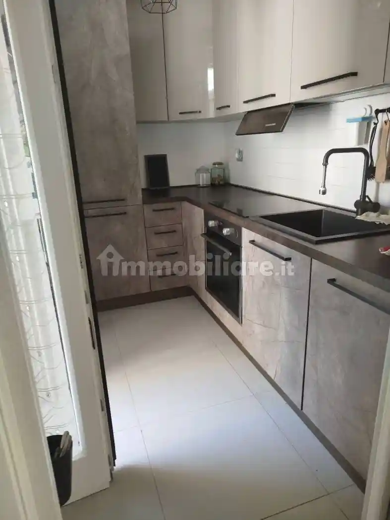 Appartamento in vendita a Napoli