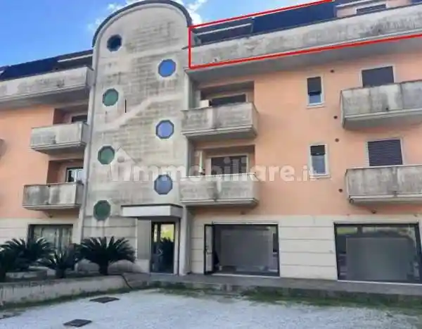 Appartamento in vendita a Pratella