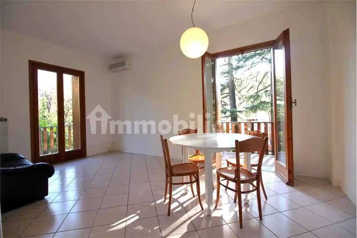 Appartamento in affitto a Cernobbio