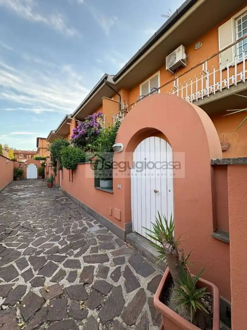 Villetta a schiera in vendita a Roma