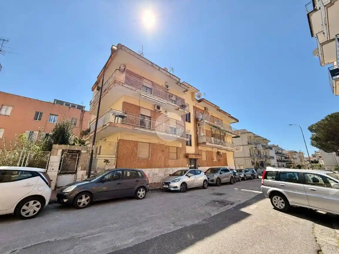 Appartamento in affitto a Pozzuoli