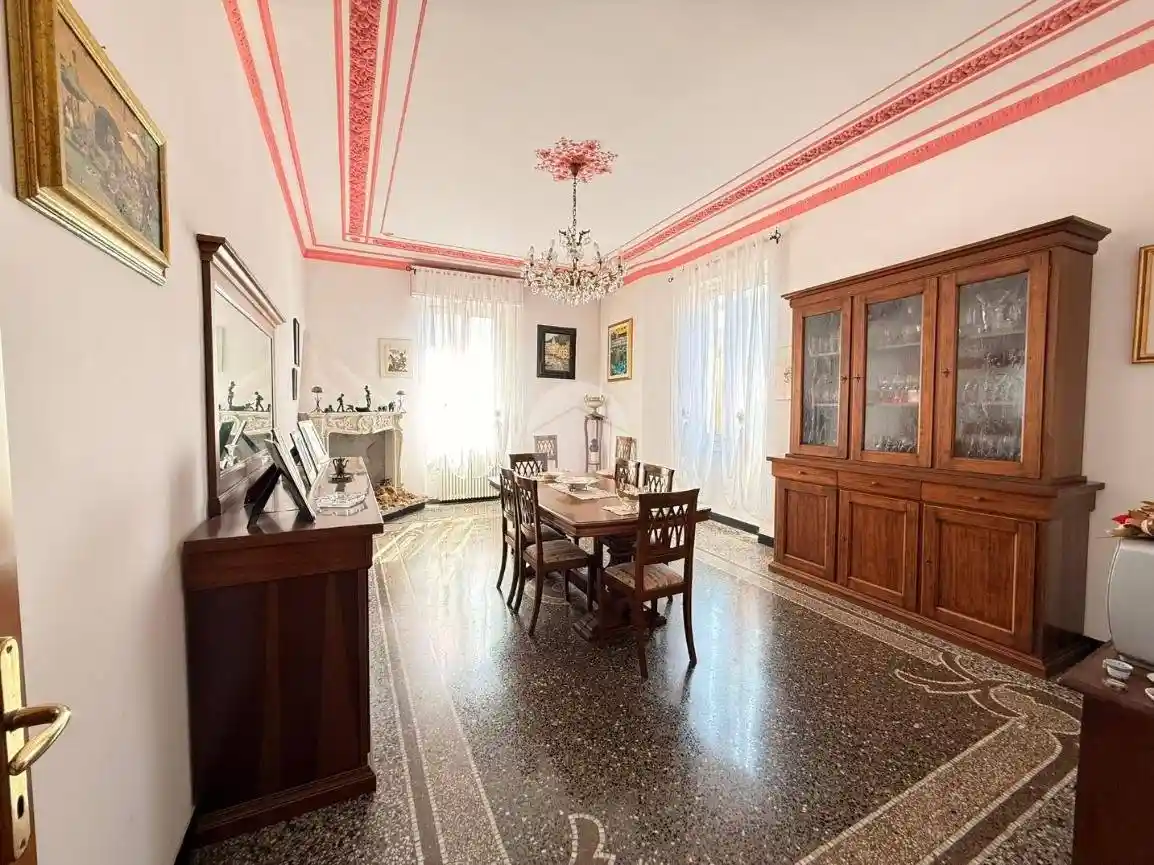 Appartamento in vendita a Genova