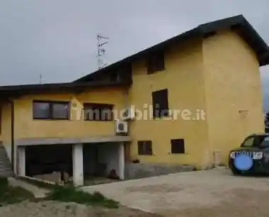 Villa in vendita a Ossona