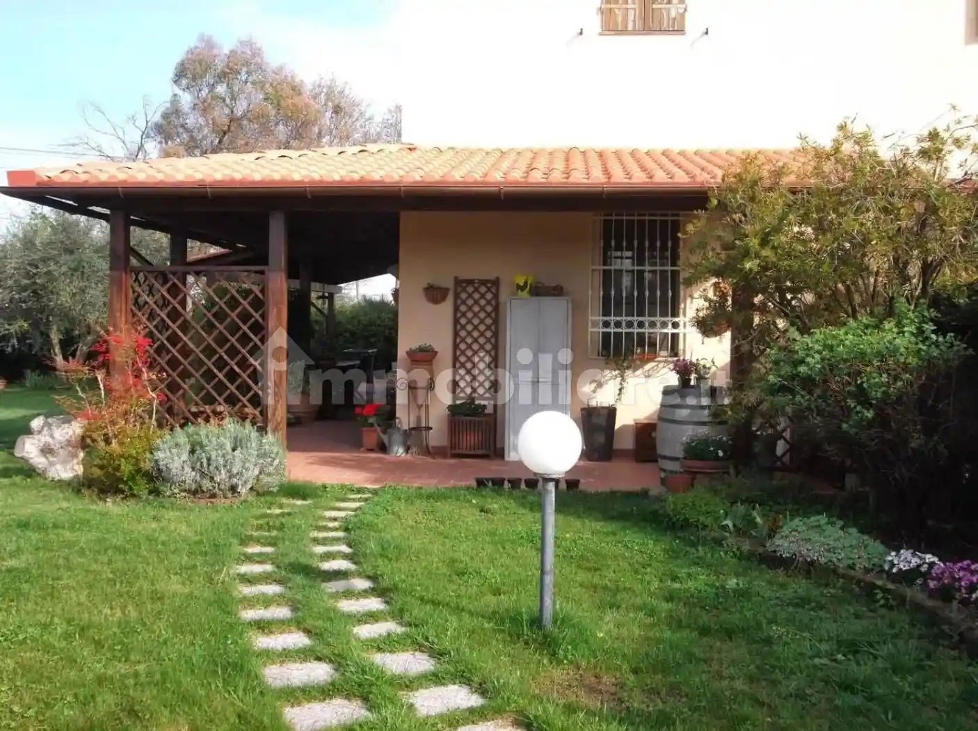 Villa in vendita a Fauglia