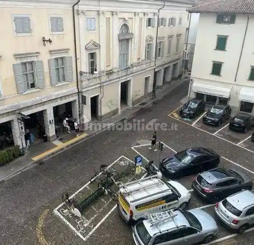 Appartamento in vendita a Udine
