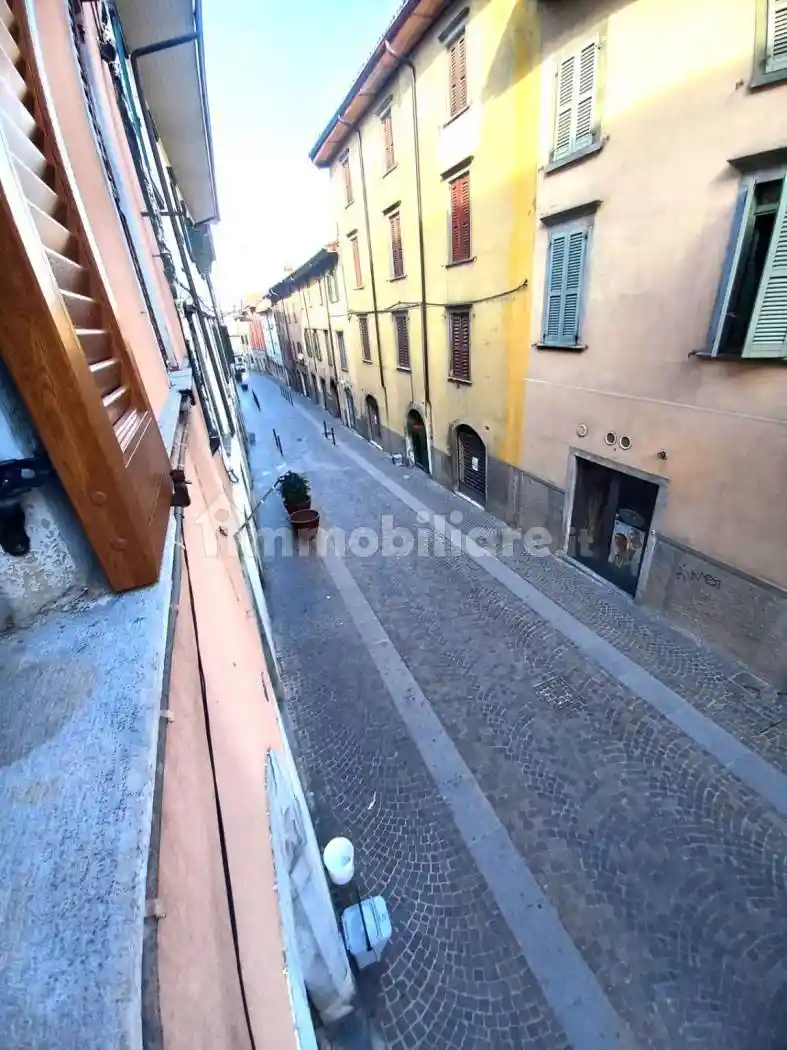 Appartamento in vendita a Albino