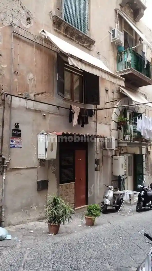 Appartamento in vendita a Napoli