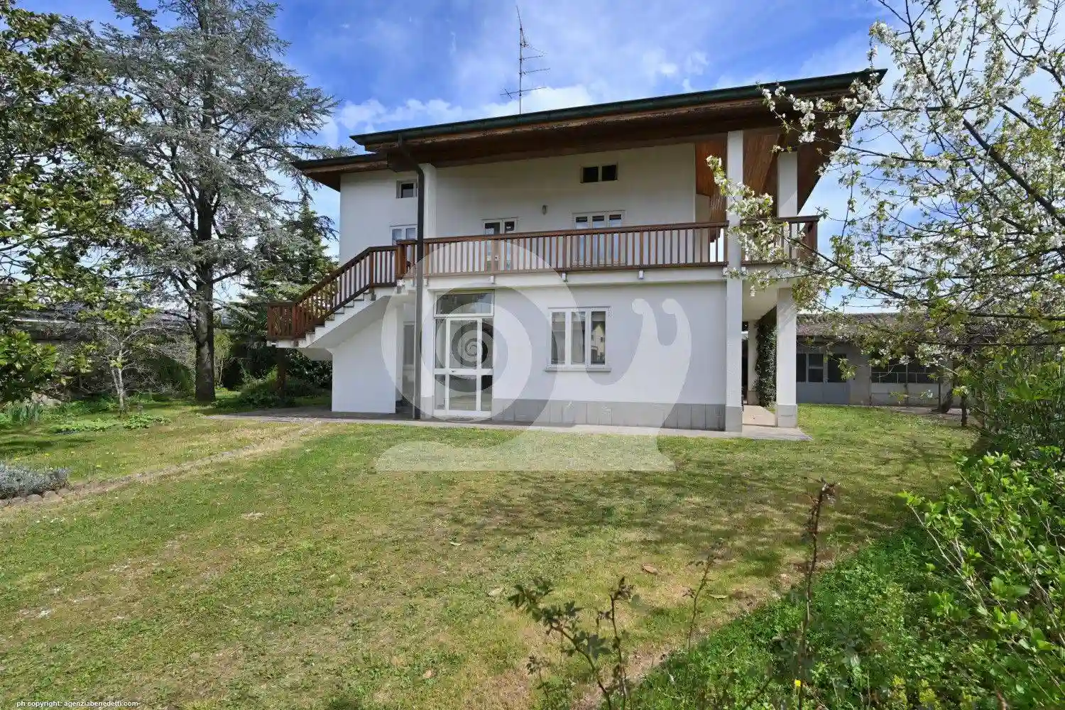 Villa - foto 2