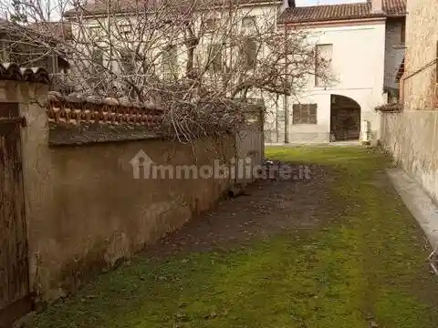 Rustico - Casale in vendita a Casalnoceto