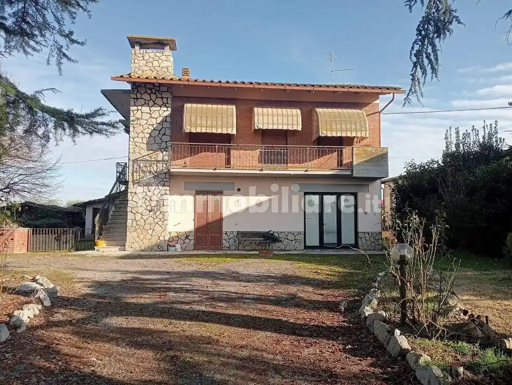Villa in vendita a Cortona