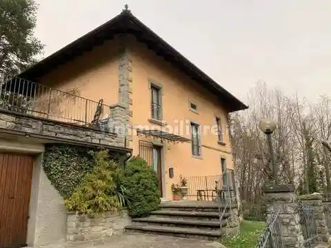 Villa in vendita a Sestola