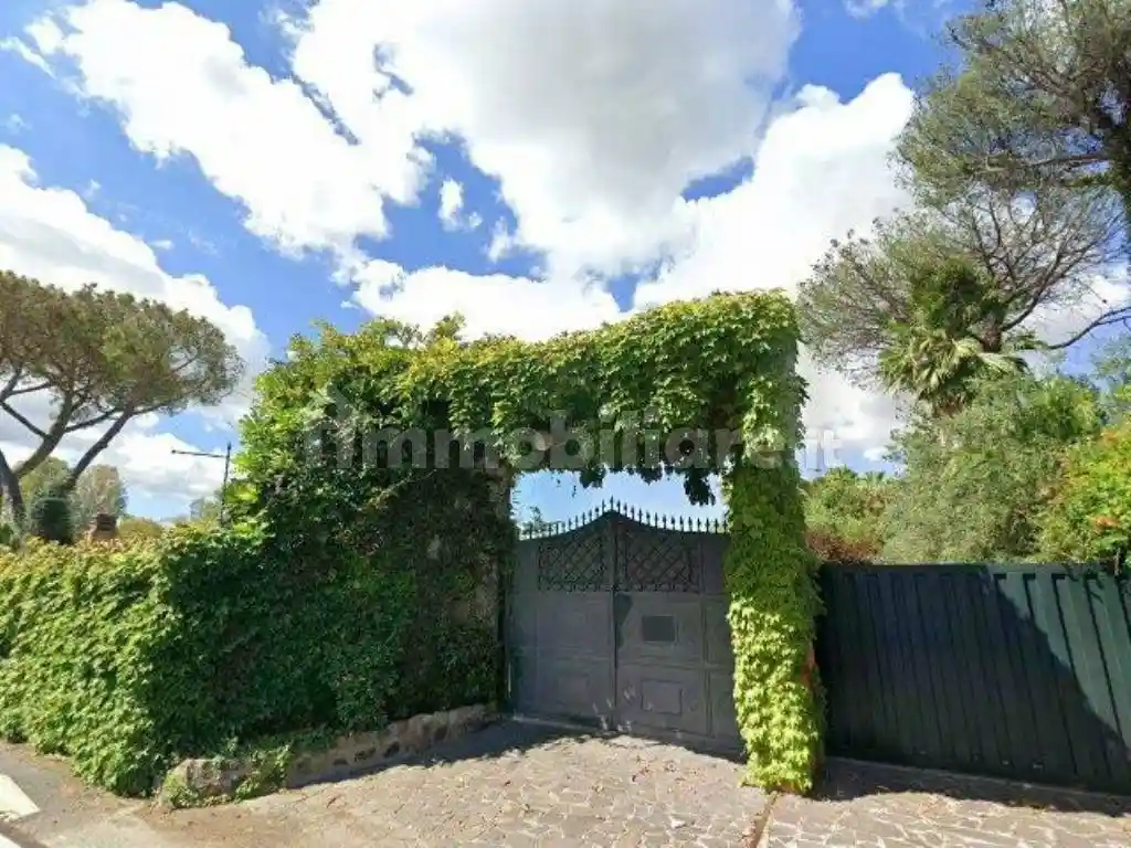 Villa in vendita a Roma