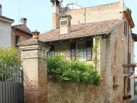 Villa in vendita a Casalnoceto