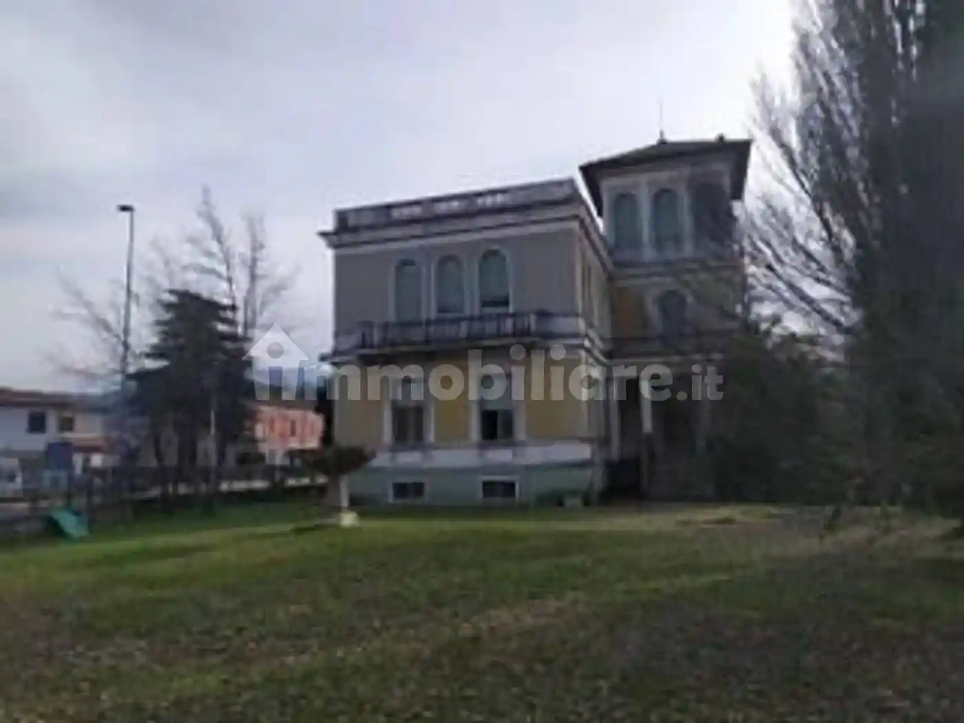 Villa in vendita a Rivanazzano Terme