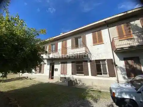 Villa in vendita a Voghera