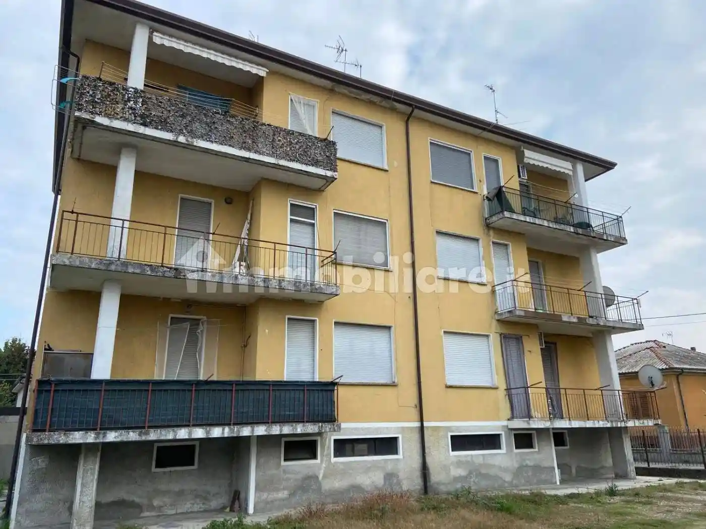 Appartamento in vendita a Lungavilla