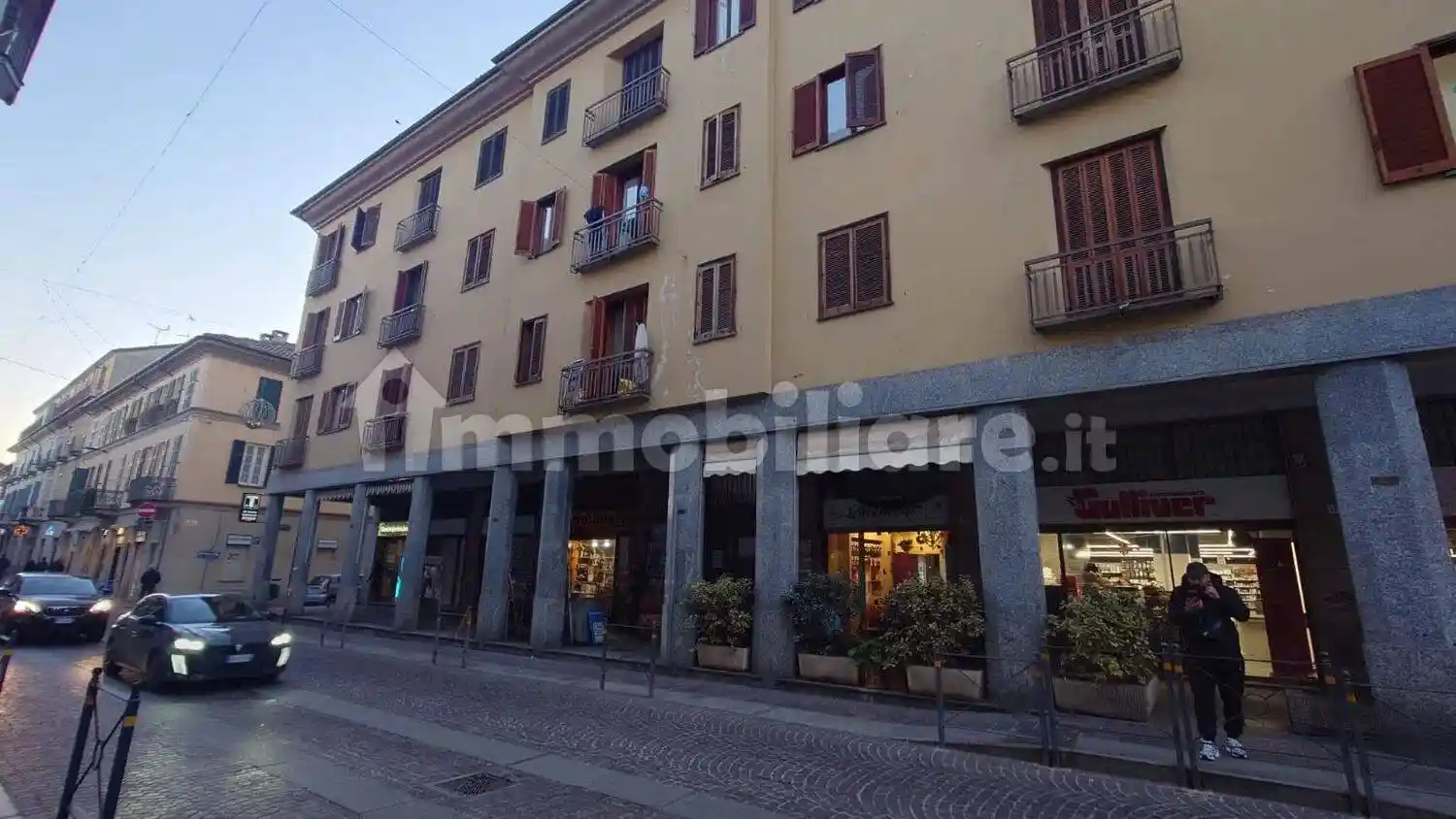 Appartamento in vendita a Voghera